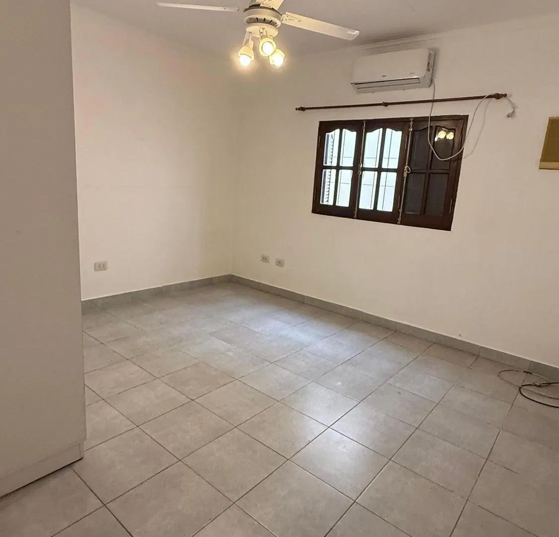 CASA CON PILETA EN VENTA ENTRE RIOS 1214 GOYA CTES 8
