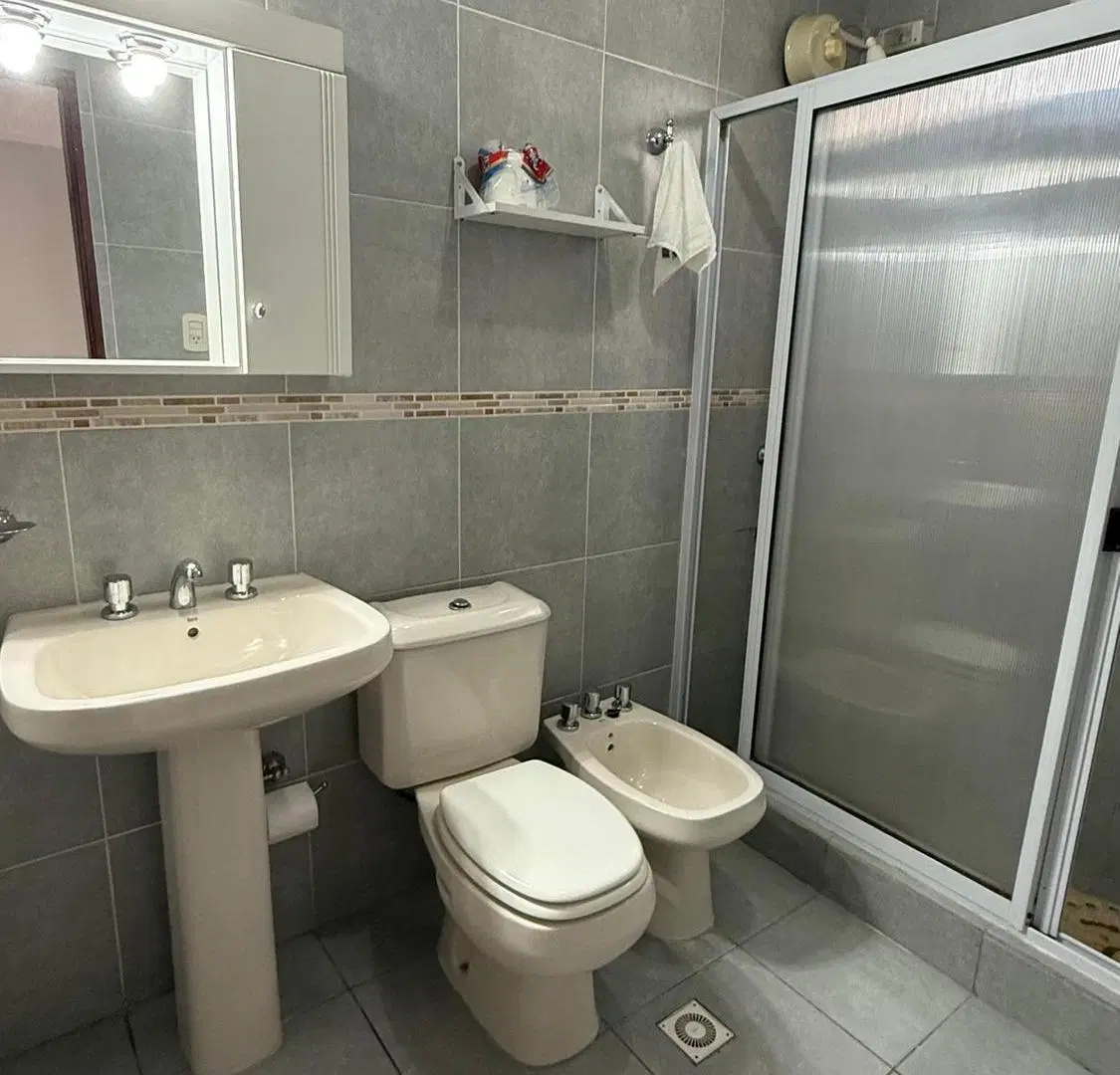 CASA CON PILETA EN VENTA ENTRE RIOS 1214 GOYA CTES 4