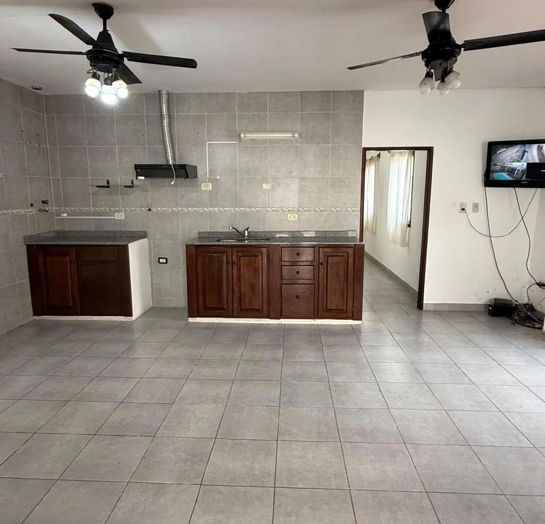 CASA CON PILETA EN VENTA ENTRE RIOS 1214 GOYA CTES 2