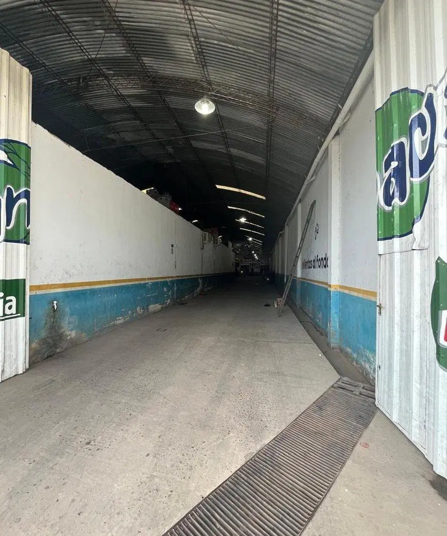 GALPON EN VENTA.  582,56 m² . FINANCIA 50% 3