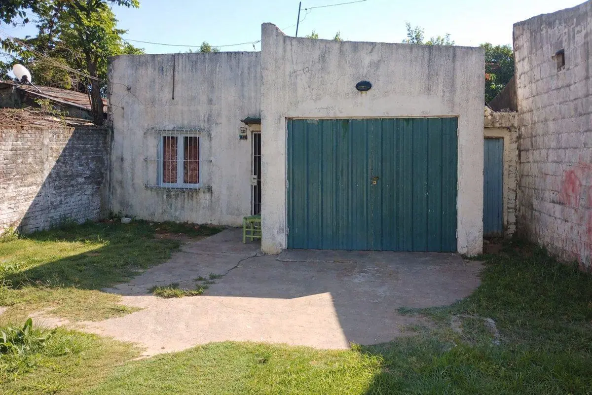 CASA DE 4 AMBIENTES EN VENTA, GOYA CORRIENTES 3