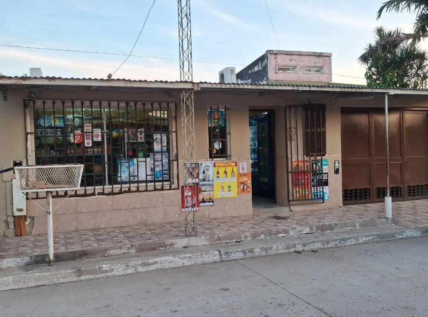 Casa B° 96 viv, Zona Sur 2