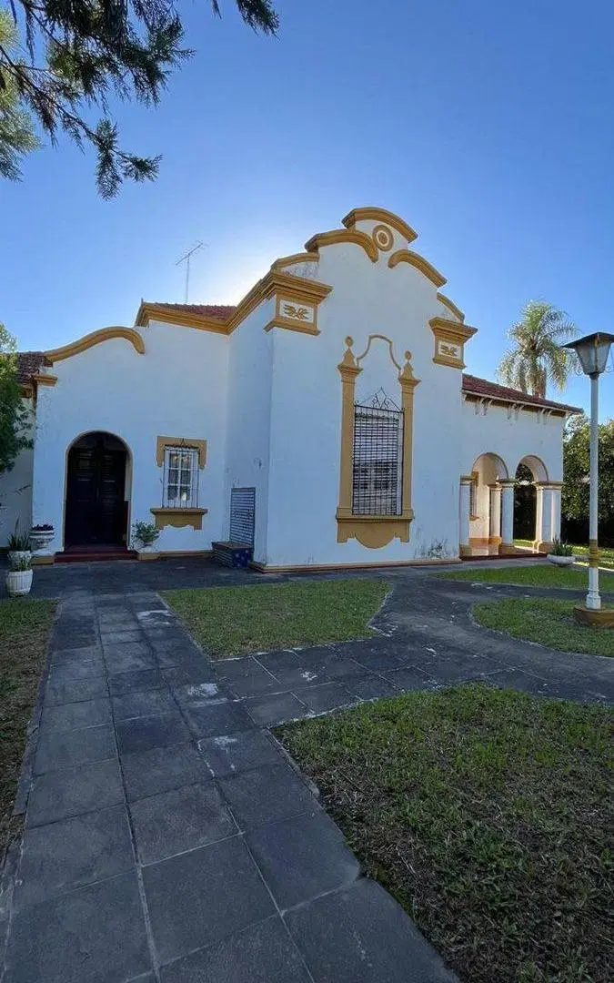 Casona Patrimonial en Venta en Centro de Goya 2