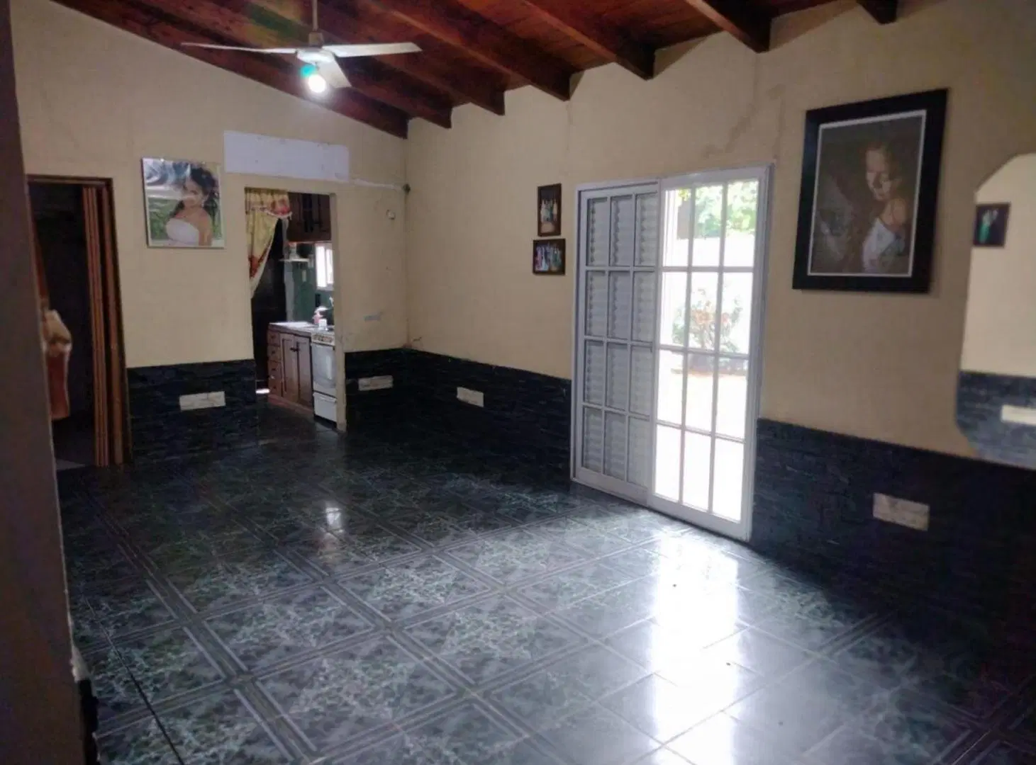 CASA CON QUINCHO Y PILETA a mts de Posada Hambarè 5