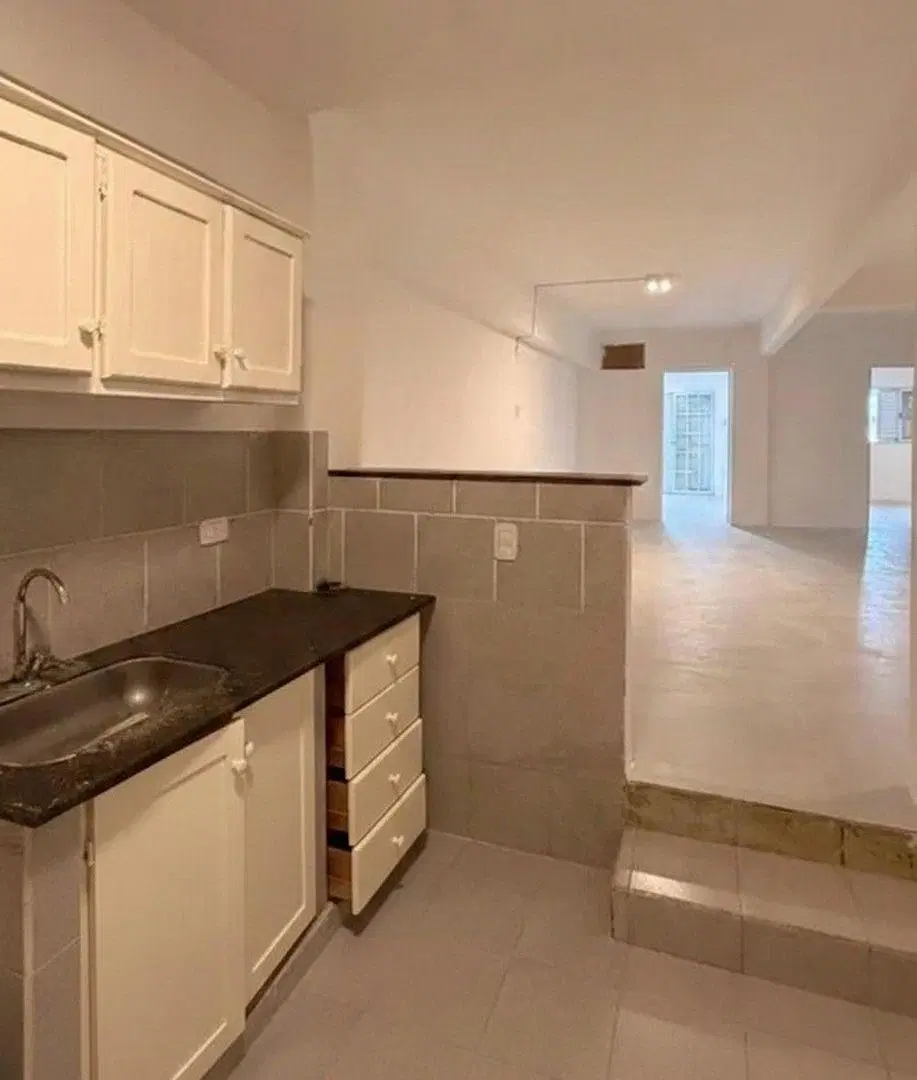 DEPARTAMENTO EN VENTA 3 AMBIENTES GOYA CORRIENTES 8