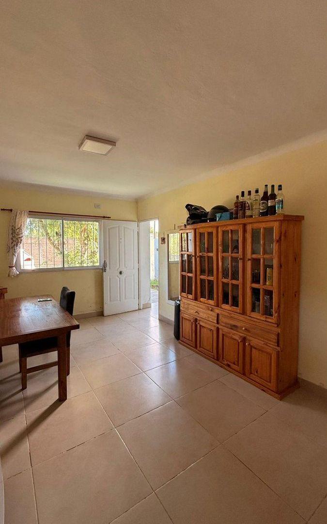 Foto de CASA EN VENTA EN ZONA NORTE A 30M DE LA AV ALEM, imagen 1
