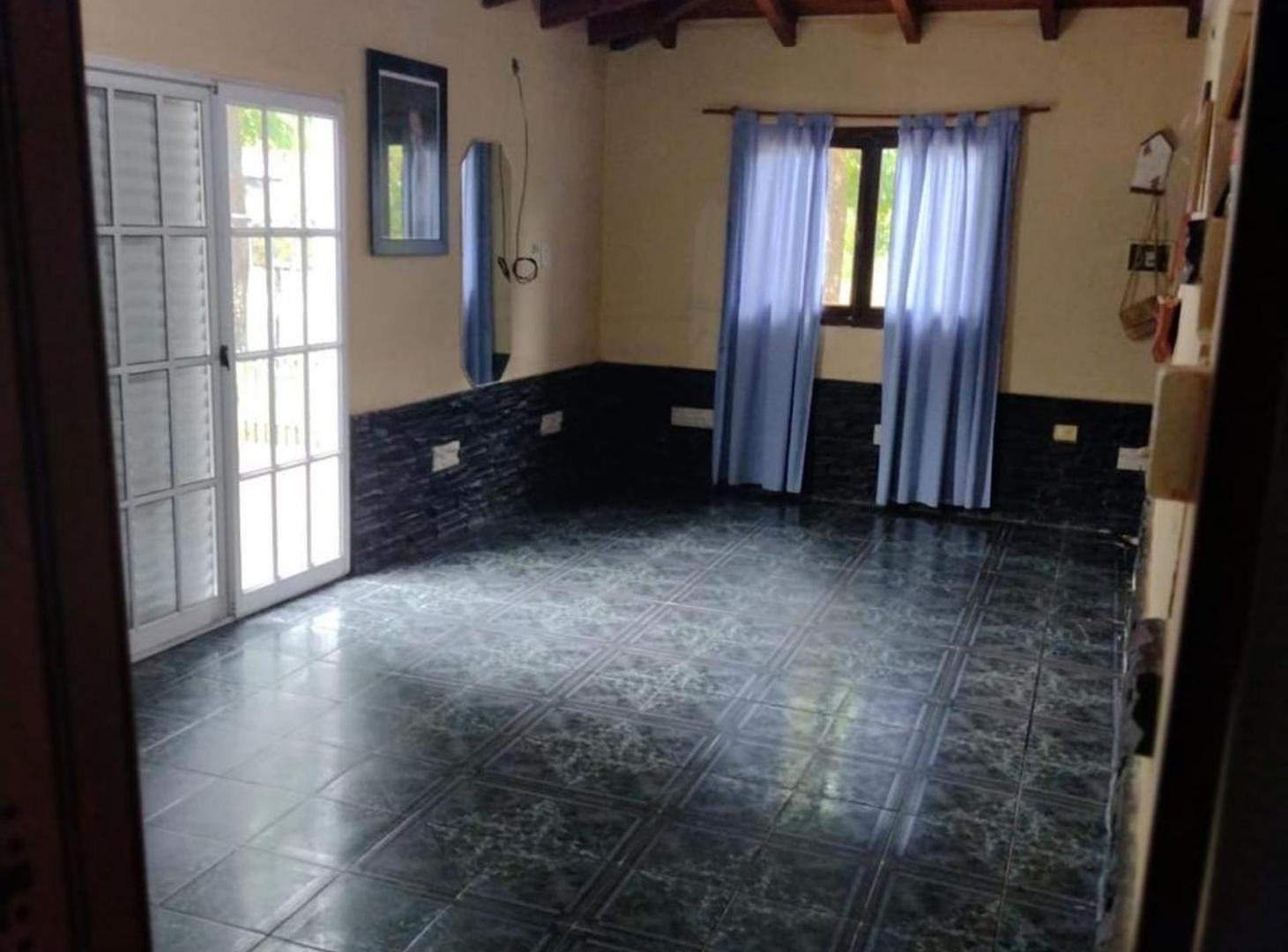 Foto de CASA CON QUINCHO Y PILETA a mts de Posada Hambarè, imagen 4