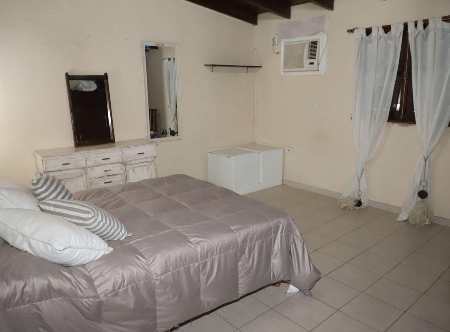 Foto de ¡CASA EN VENTA, 8 AMBIENTES! BELLA VISTA CTES., imagen 5