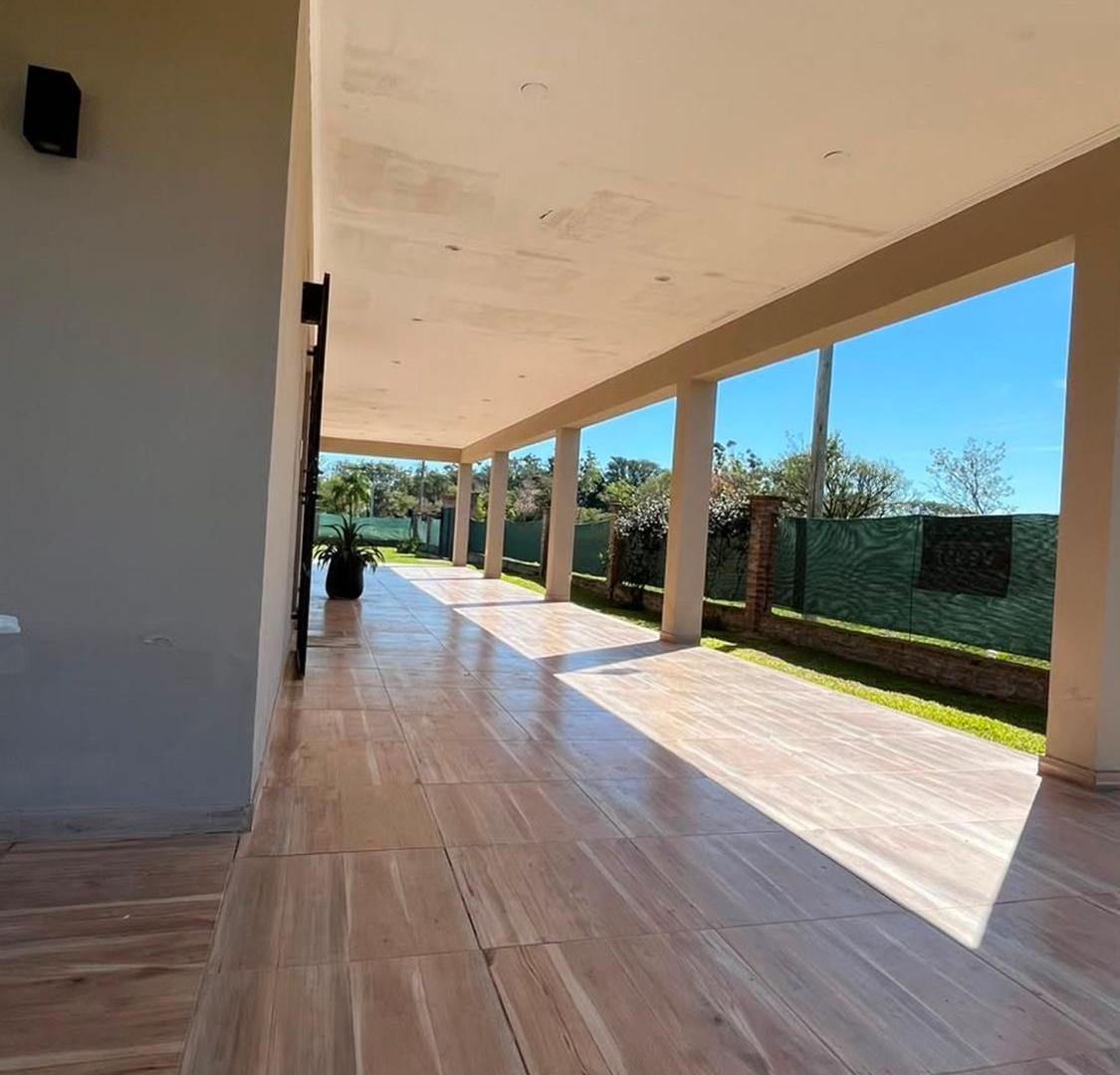 Foto de Casa en Carolina - A 1 cuadra de plaza principal, imagen 2