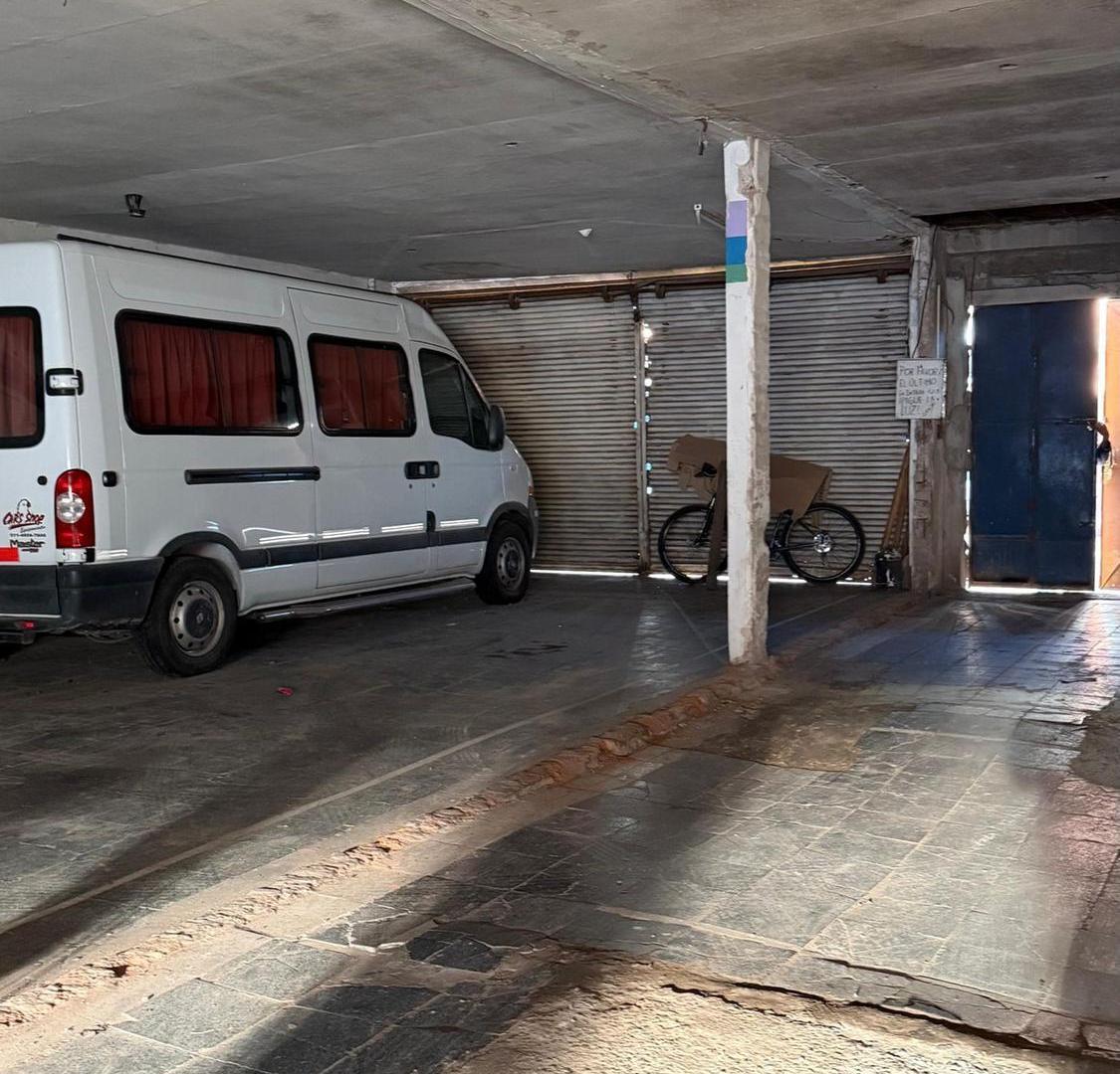 Foto de DEPOSITO A RESTAURAR EN VENTA SOBRE CALLE COLON, imagen 3
