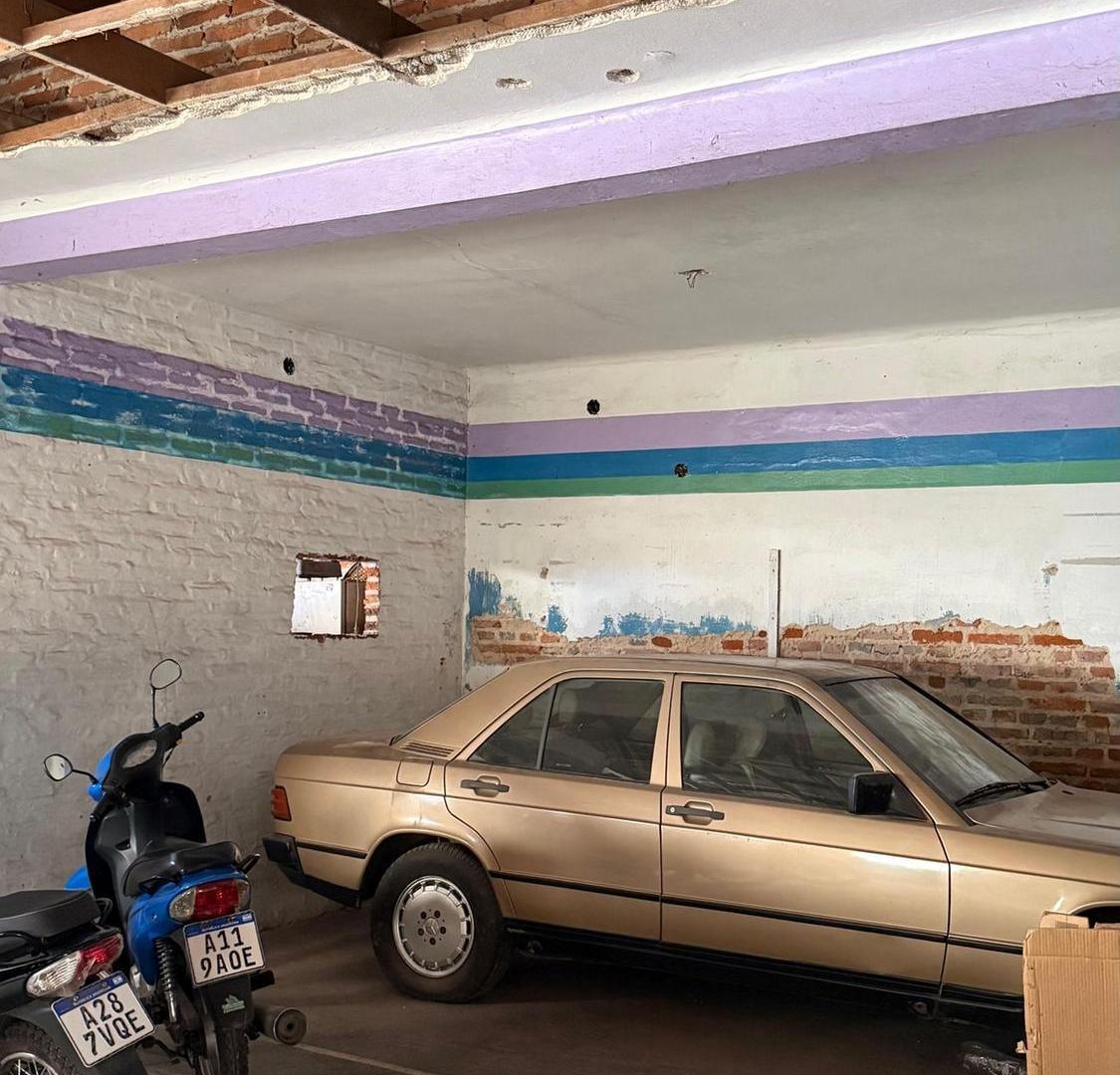 Foto de DEPOSITO A RESTAURAR EN VENTA SOBRE CALLE COLON, imagen 5