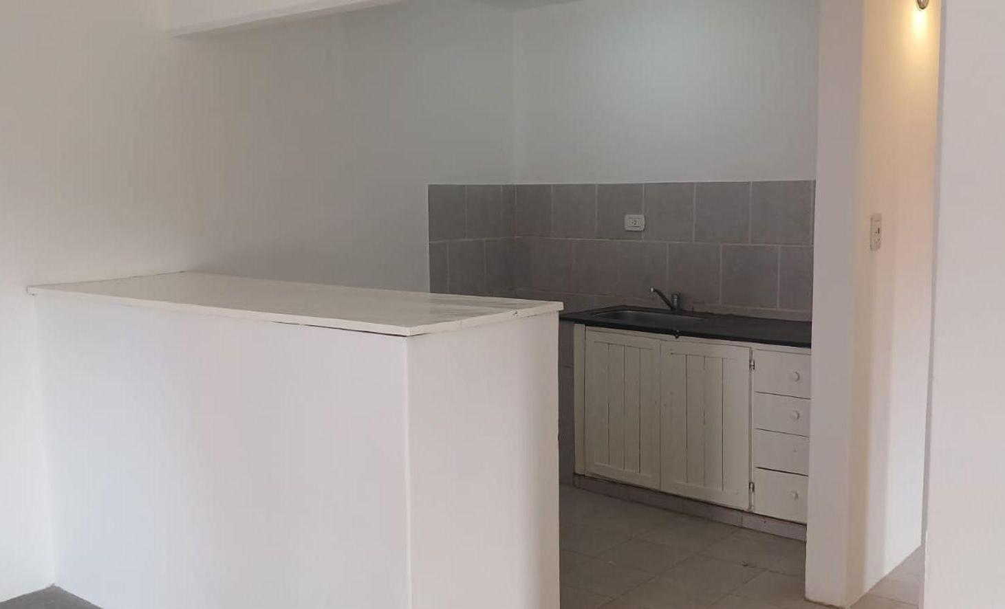 Foto de DEPARTAMENTO EN VENTA 2 AMBIENTES GOYA CORRIENTES, imagen 3