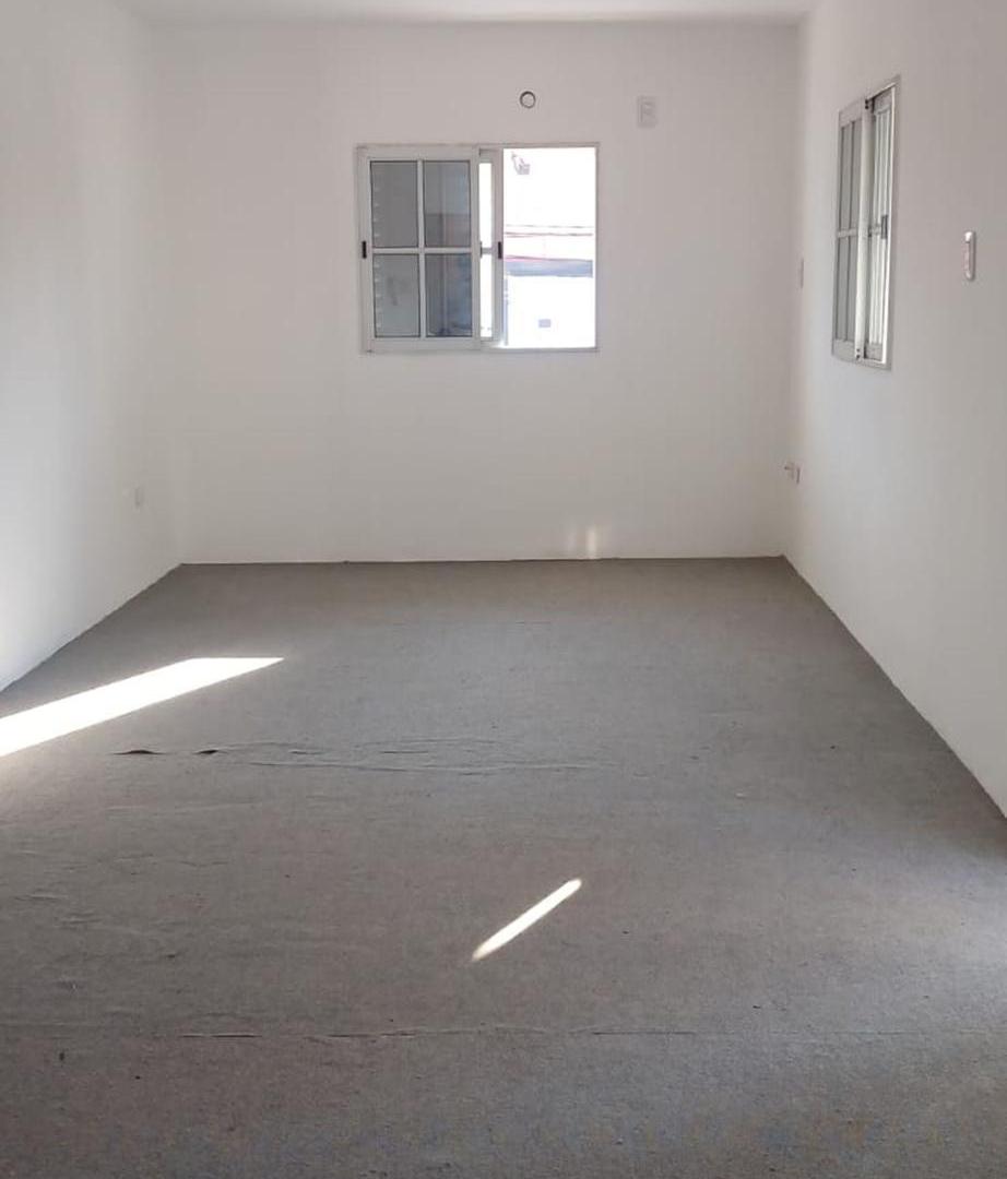 Foto de DEPARTAMENTO EN VENTA 2 AMBIENTES GOYA CORRIENTES, imagen 2