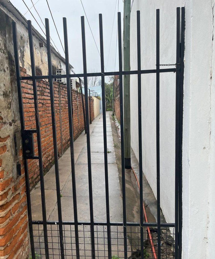 Foto de CASA 3 AMBIENTES EN VENTA, ZONA CENTRO, imagen 2