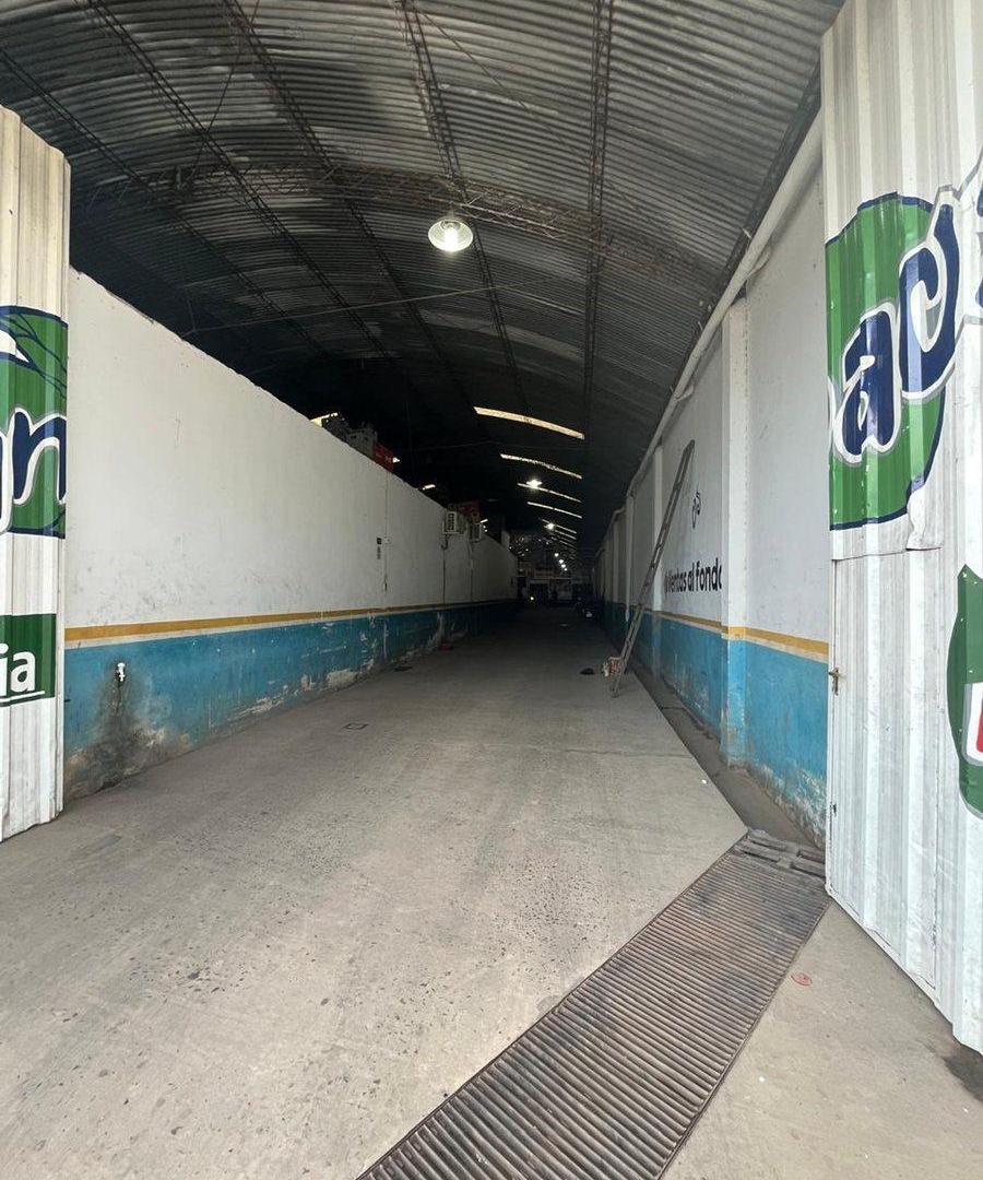 Foto de GALPON EN VENTA. 582,56 m² . FINANCIA 50%, imagen 1