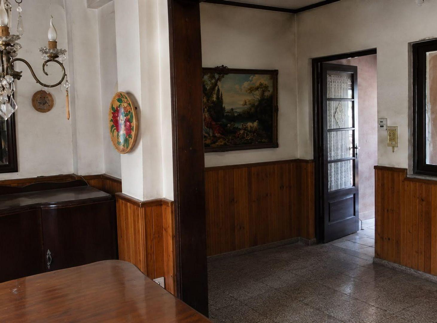 Foto de CASA EN VENTA CON BUENA UBICACION Y GRAN POTENCIAL, imagen 3