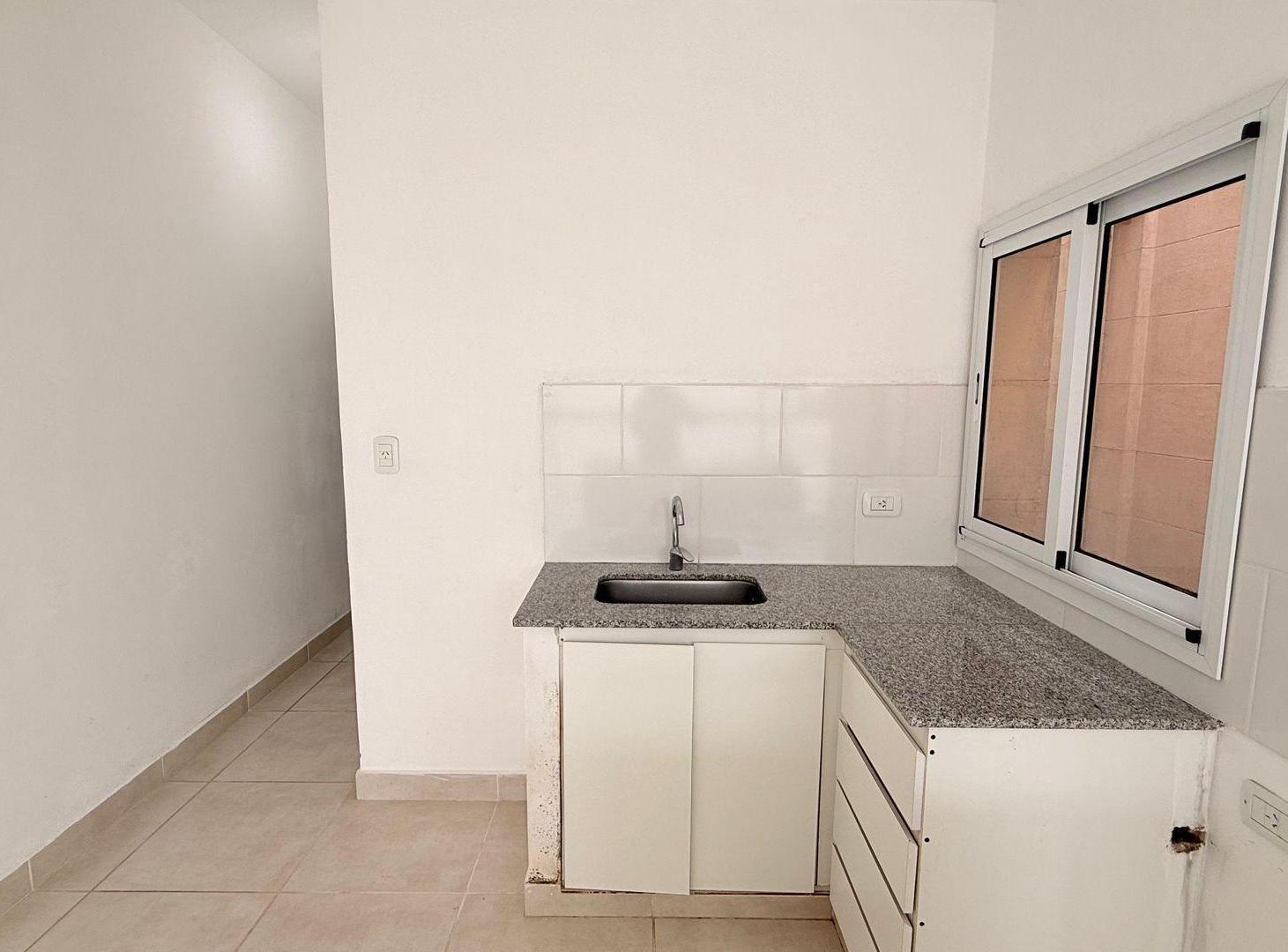 Foto de DEPARTAMENTO EN ALQUILER ZONA CENTRICA GOYA CTES, imagen 3