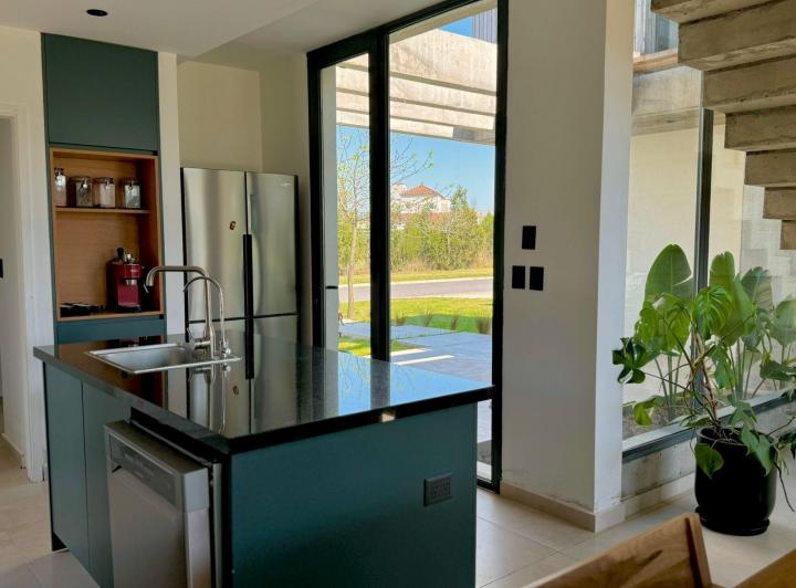 Casa en  Alquiler Temporal | Barrio San Gabriel, Villanueva 4