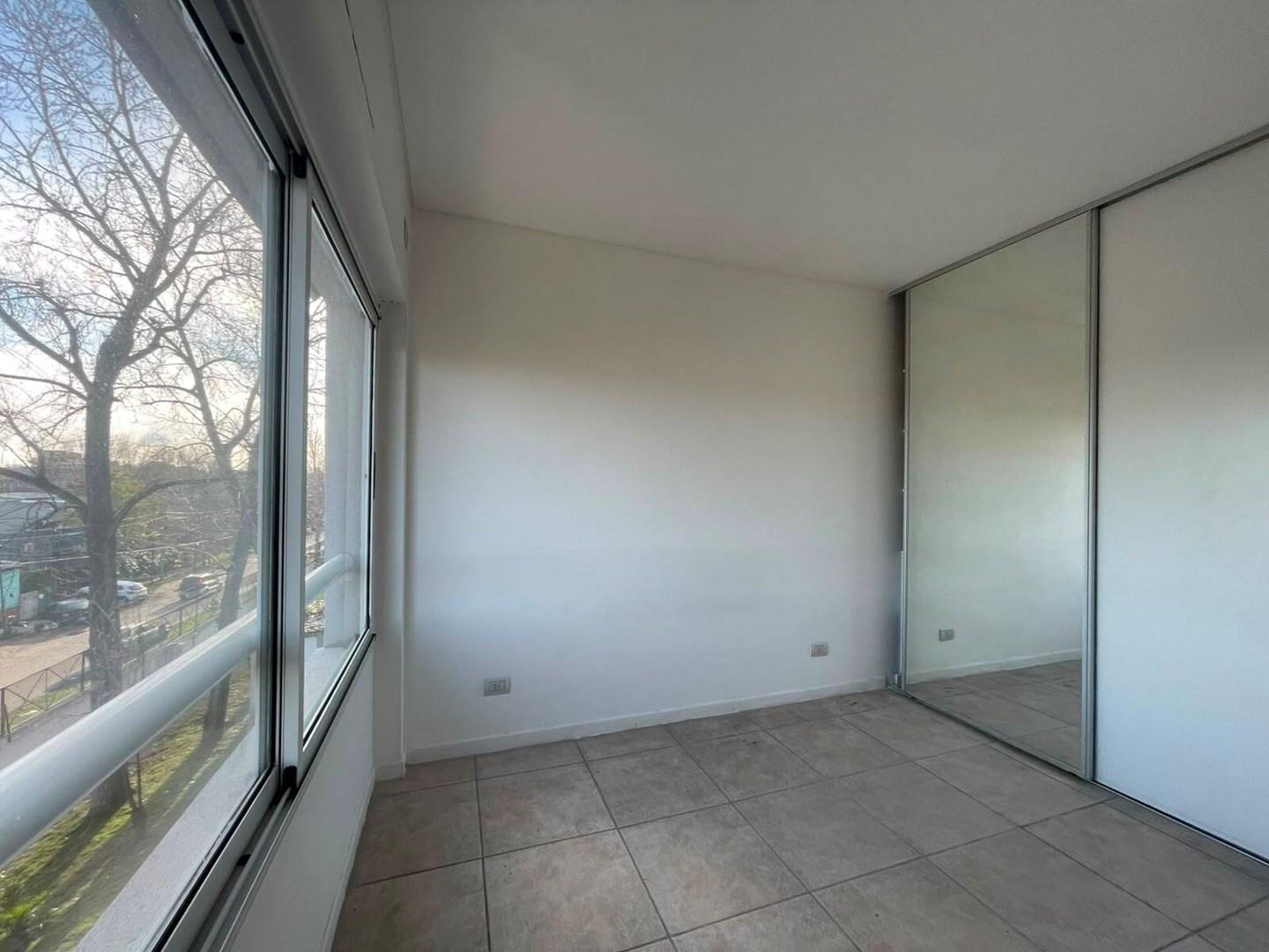 Foto de Departamento en Alquiler en Rincón de Milberg, Tigre, G.B.A. Zona Norte, imagen 2