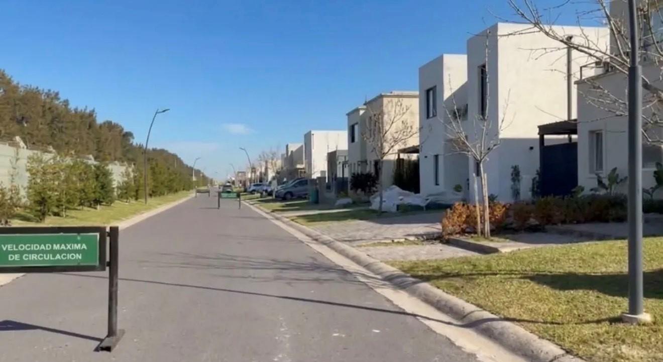 Foto de Terreno Lote en Venta en Carpinchos, Nordelta, Tigre, imagen 4