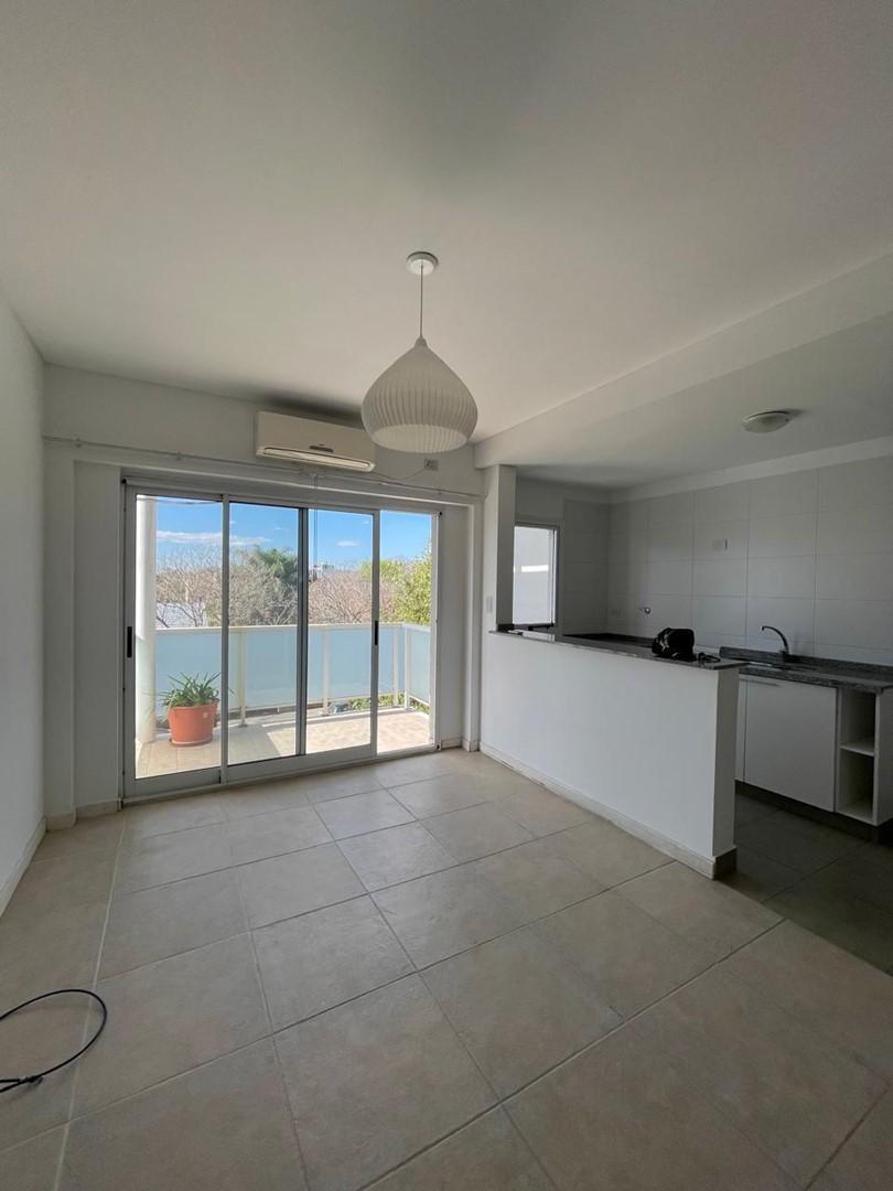 Foto de Departamento en Alquiler en La Mora (Tigre), Tigre, G.B.A. Zona Norte, imagen 3