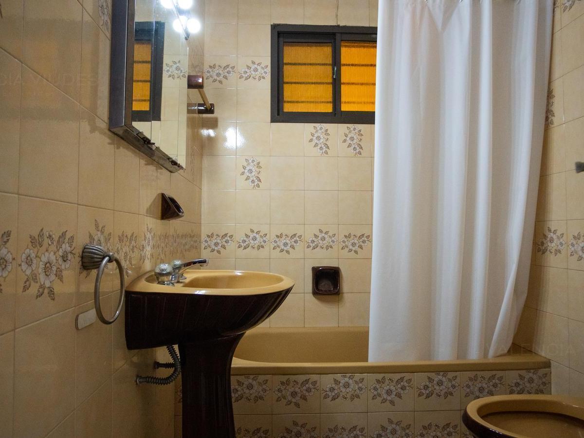 Venta de Casa 4 Ambientes en Haedo Sur 2
