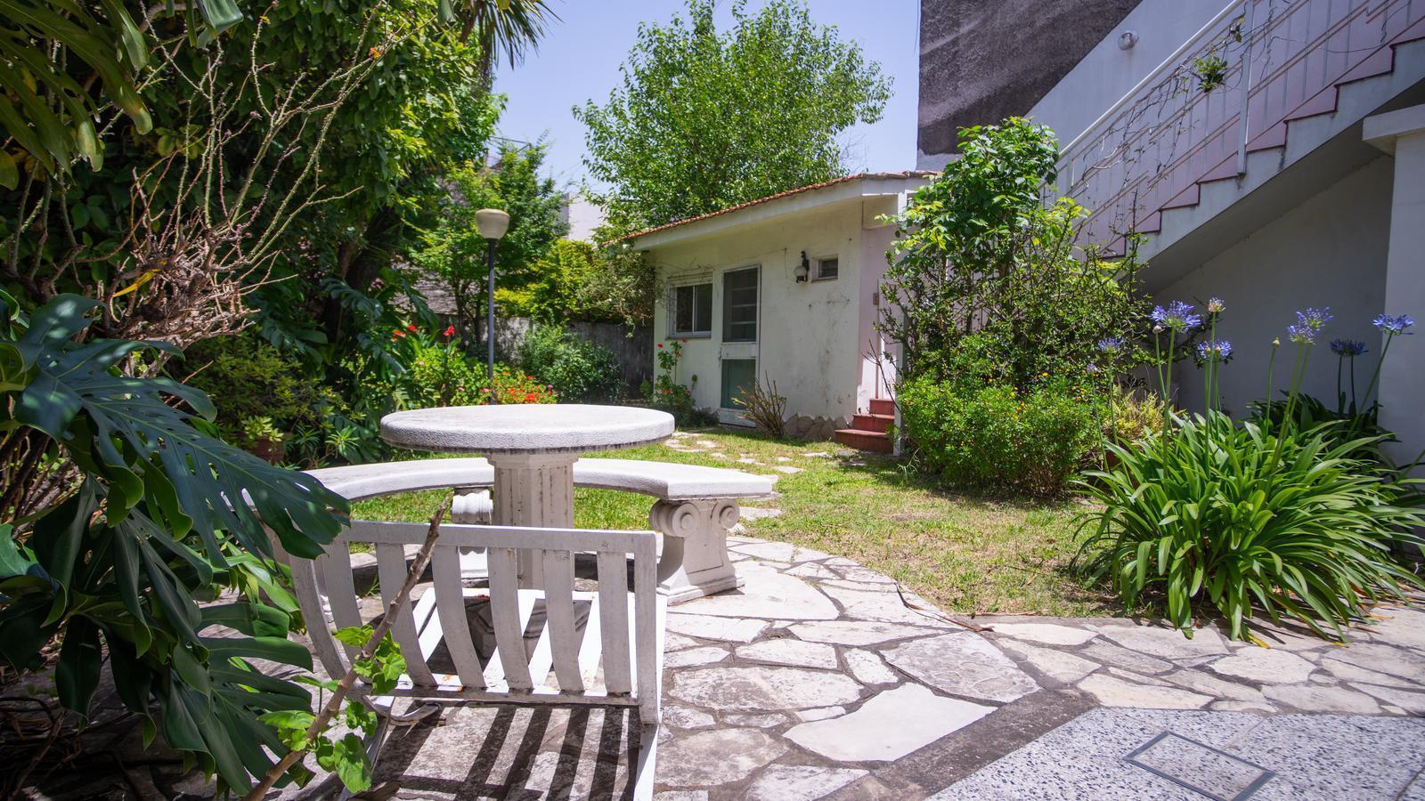 PH en Venta en Haedo Norte con Jardin