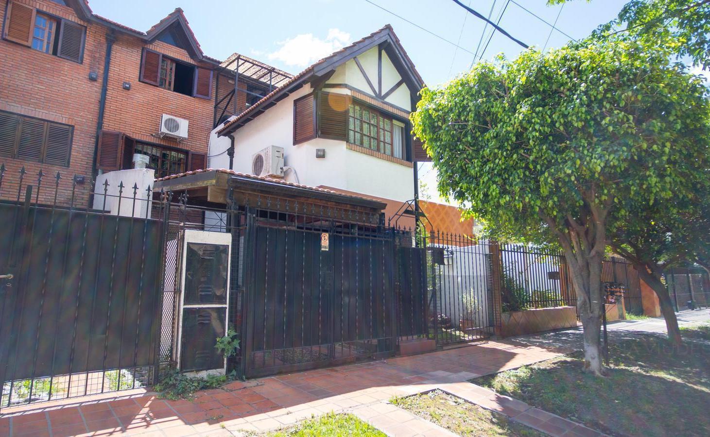 Venta Triplex 4 Ambientes en Barrio Güemes - Haedo Norte.