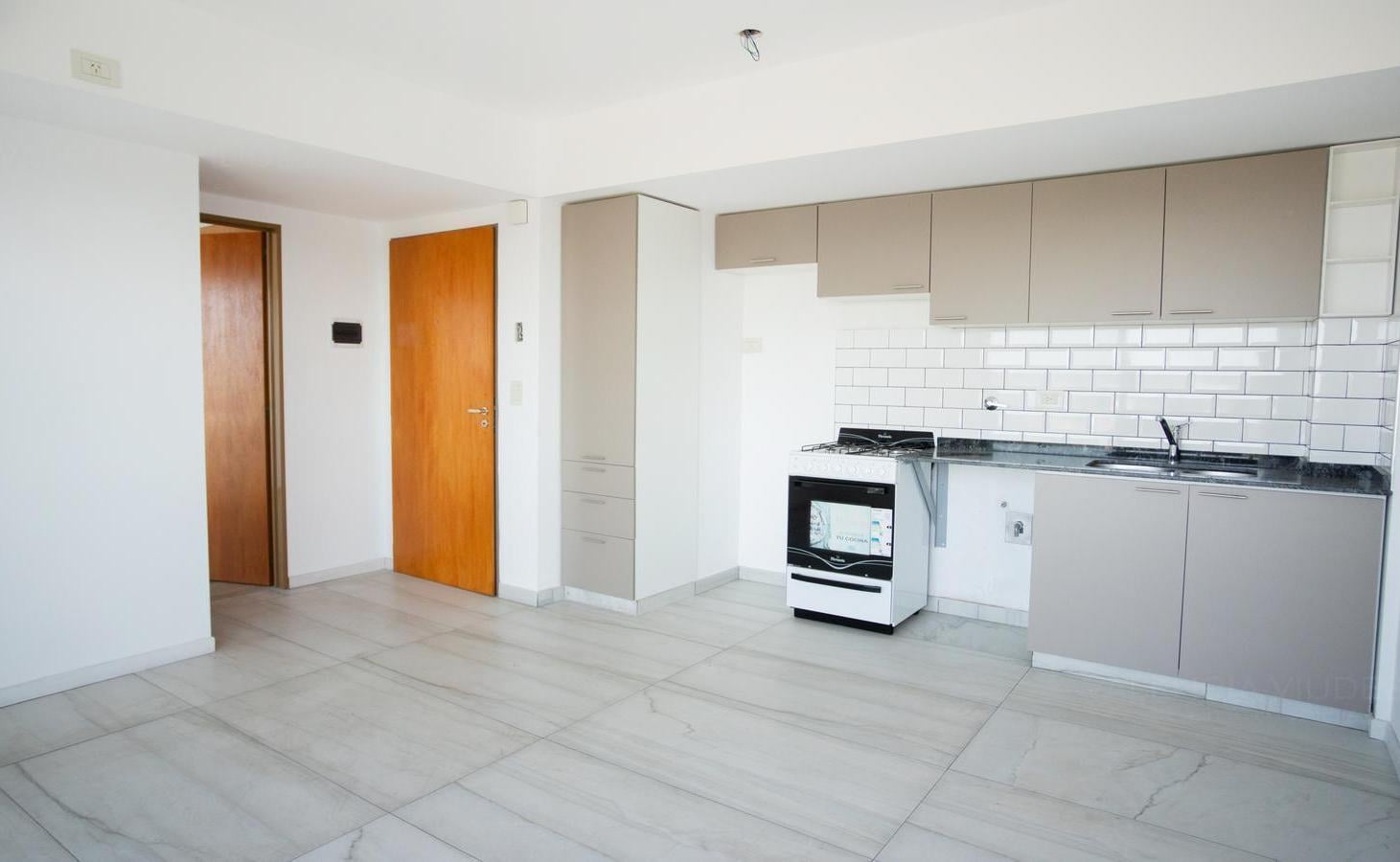 Foto de Venta departamento 2 ambientes a estrenar en Haedo (5° A), imagen 2
