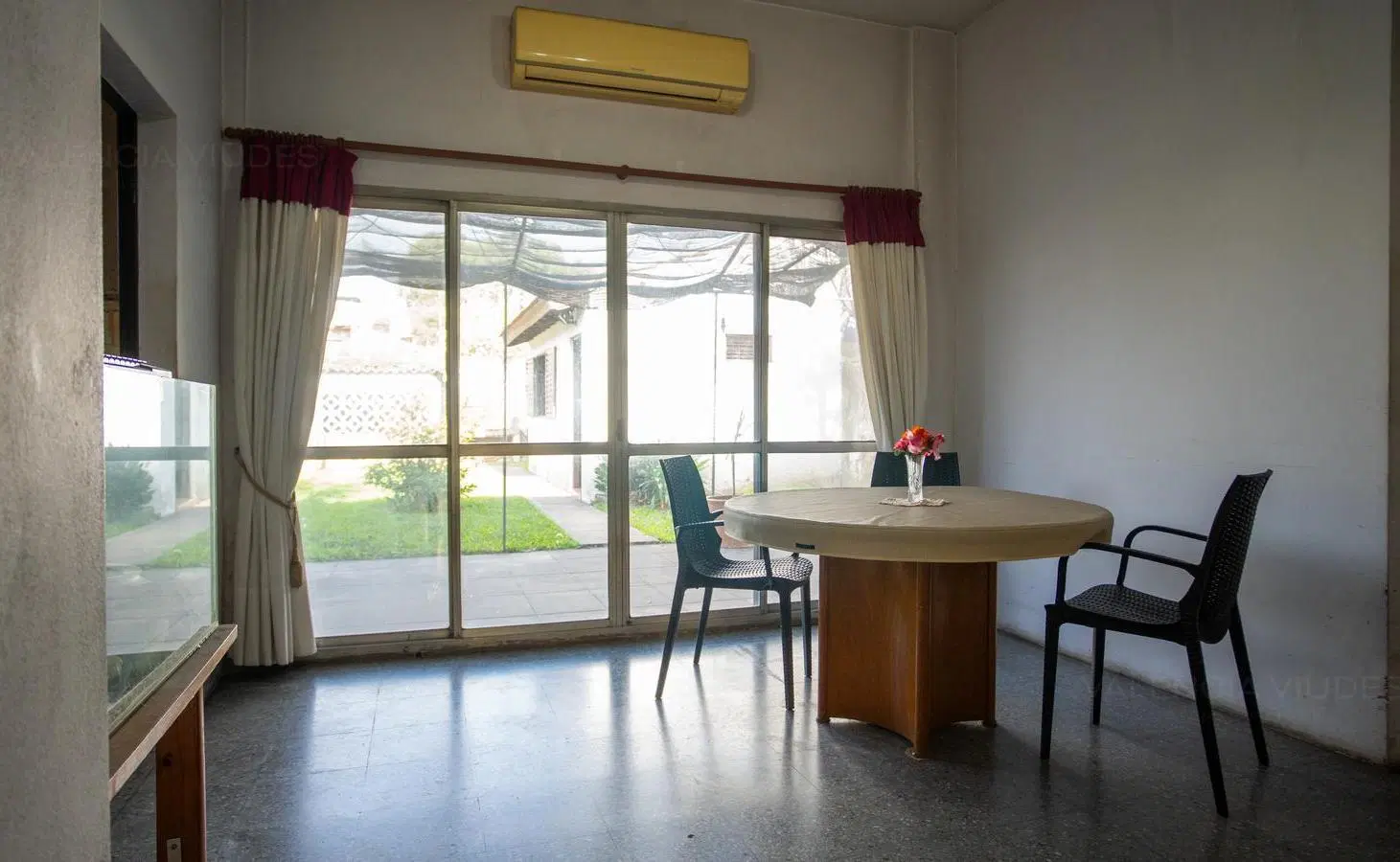 Venta casa 3 ambientes con jardín en Haedo. 4
