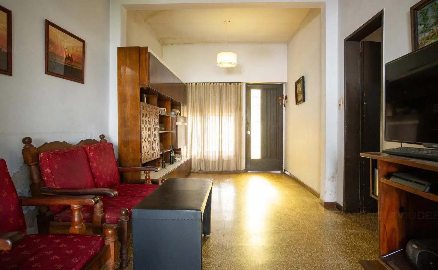 Venta casa 3 ambientes con jardín en Haedo. 3