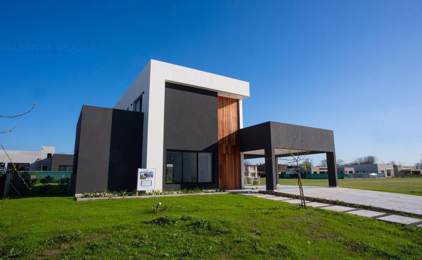 Foto de Venta de Casa 5 ambientes a Estrenar con piscina en Prados del Oeste, imagen 3