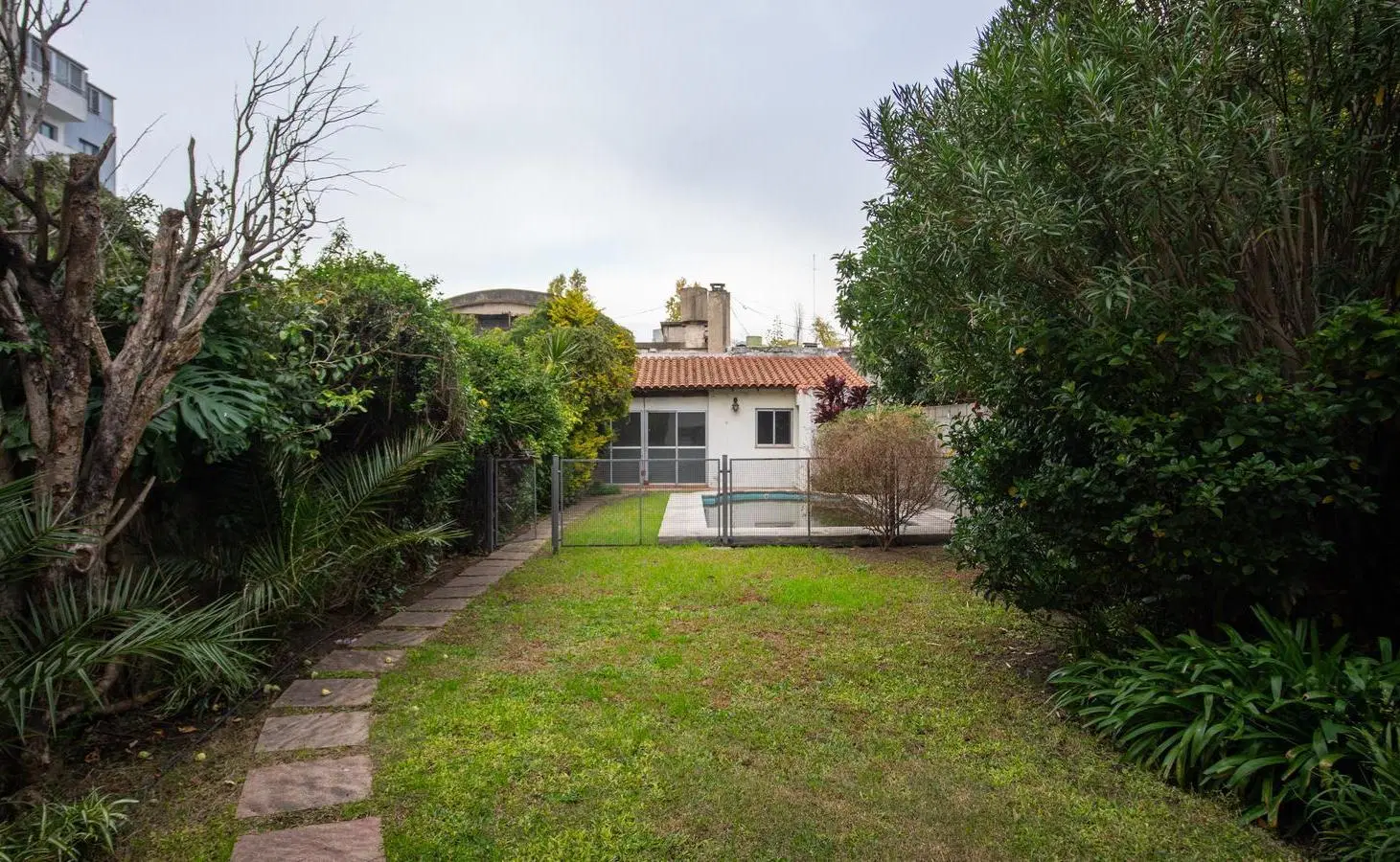 Venta Casa 5 ambientes con gran lote en Haedo Norte. 1