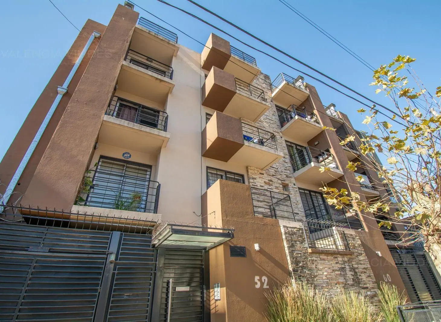 Alquiler Departamento 3 Ambientes con Cochera en Haedo 3