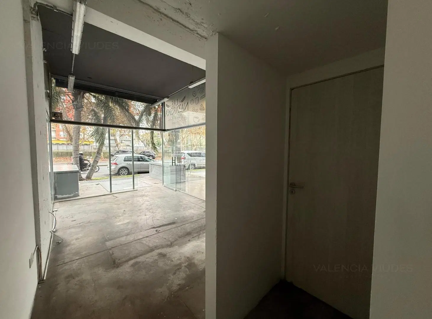 Alquiler local comercial en Haedo. 4