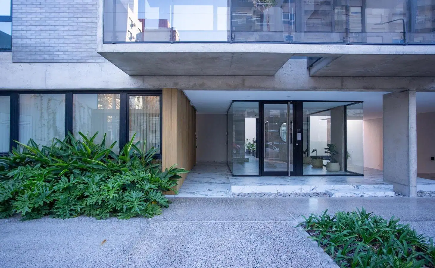 Venta Departamento 3 Ambientes Semipiso en Moron Sur - 702 5