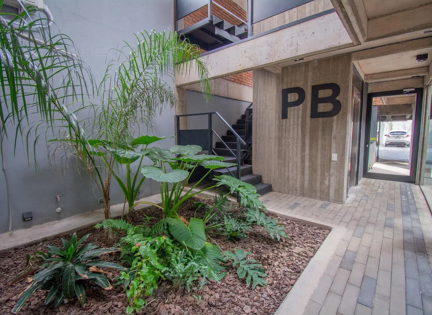Venta departamento 2 ambientes con balcon y cochera en Haedo. 2