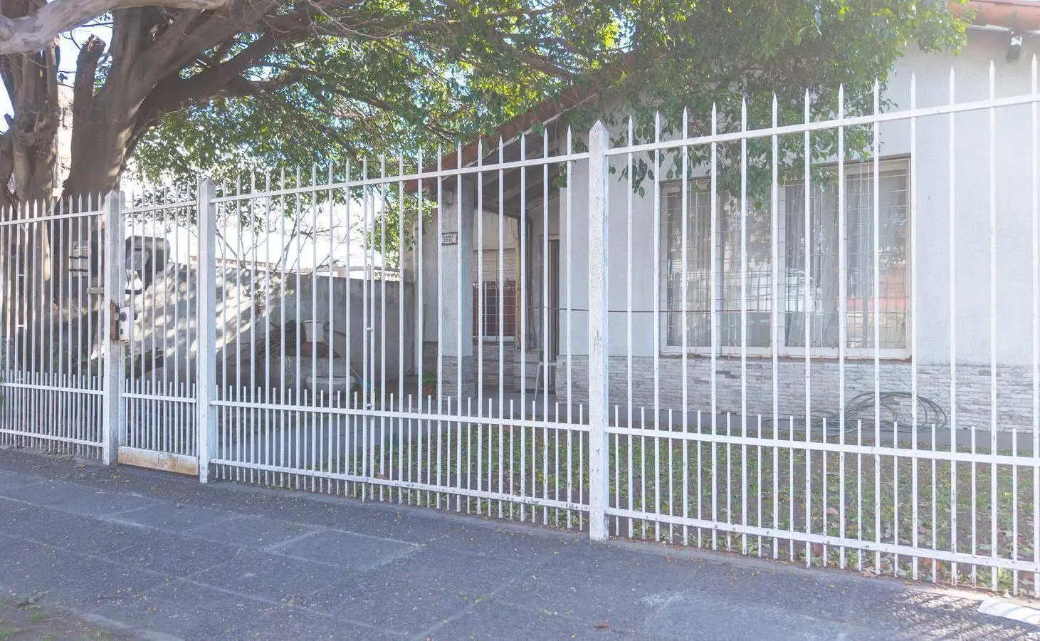 Venta Lote en El Palomar. 3