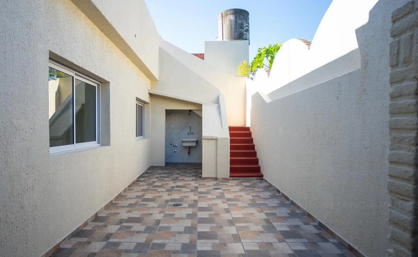 Venta Ph 3 ambientes con patio, parrilla y terraza en Palomar. 4