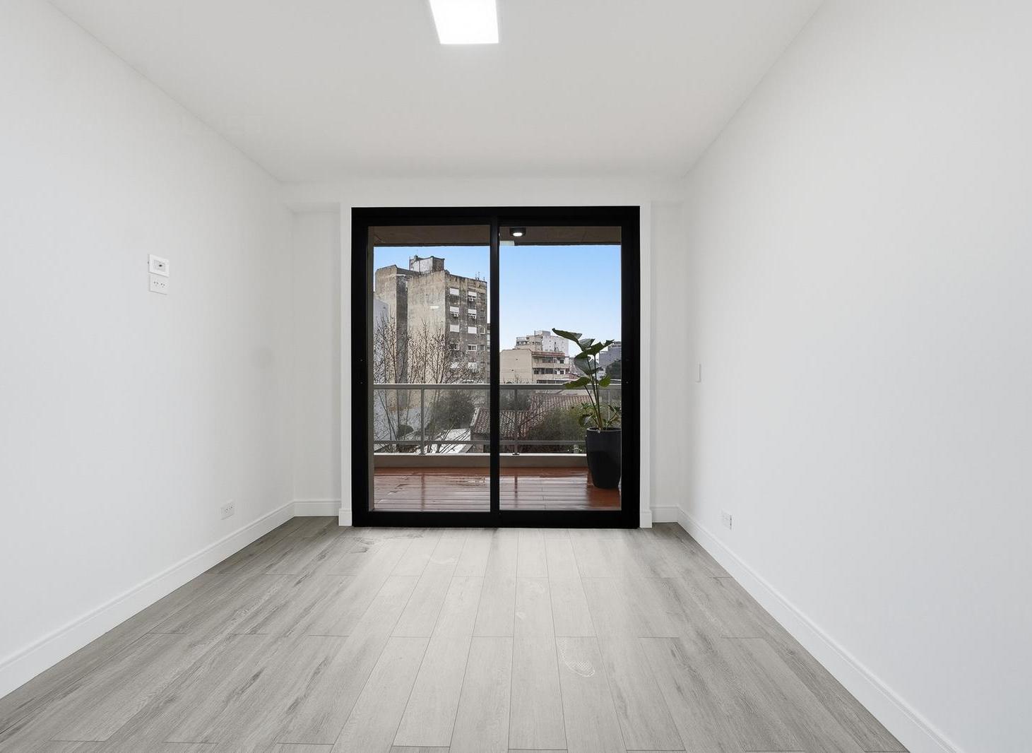 Foto de Venta departamento 3 ambientes con balcón y parrilla en Haedo (4°), imagen 2