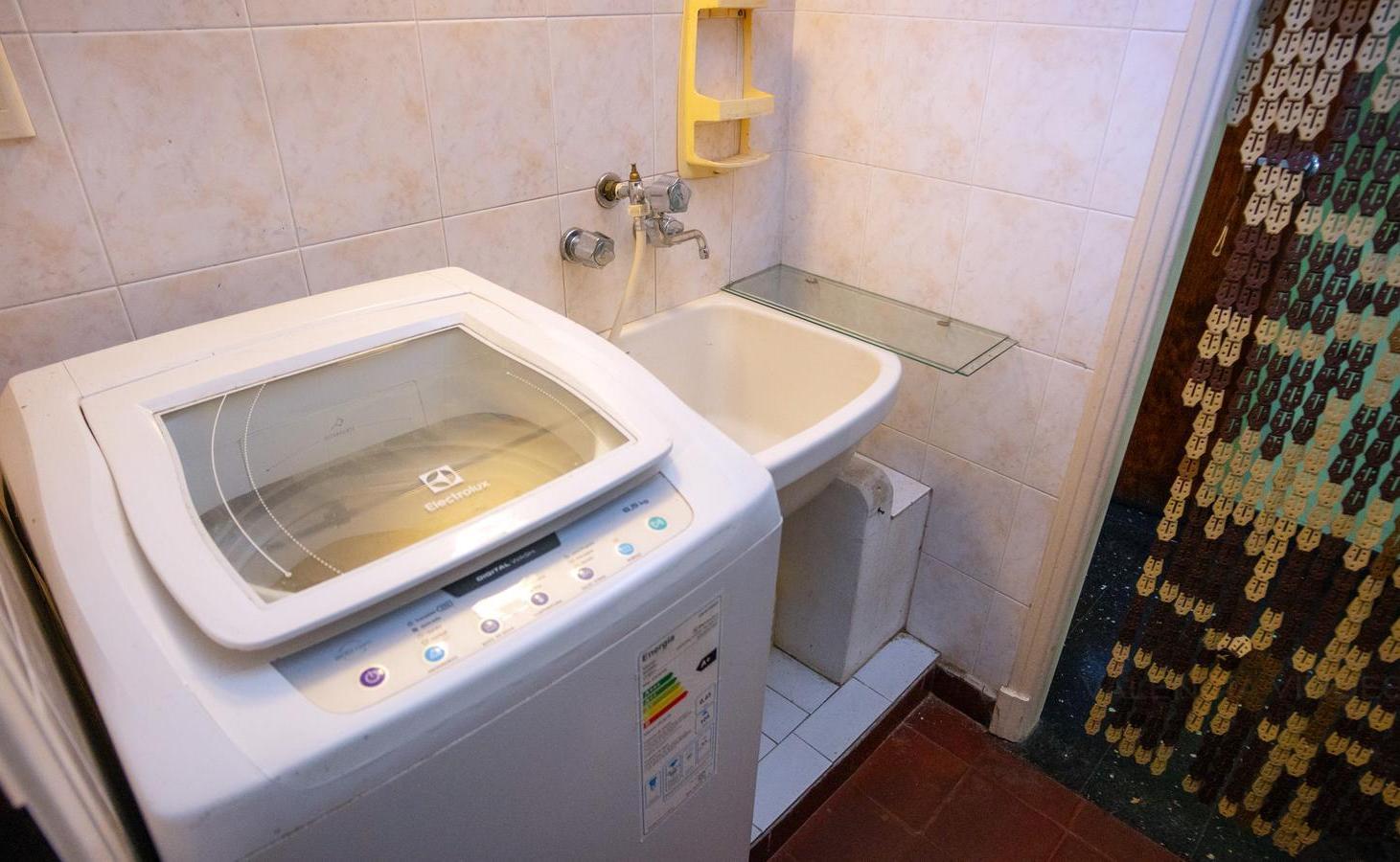 Foto de Venta casa 5 ambientes con jardín, garaje y segunda vivienda, imagen 3