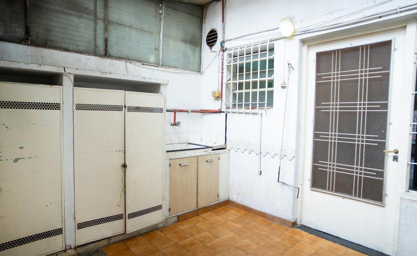 Foto de Duplex de 3 Amb en Haedo Sur con cochera y patio., imagen 5