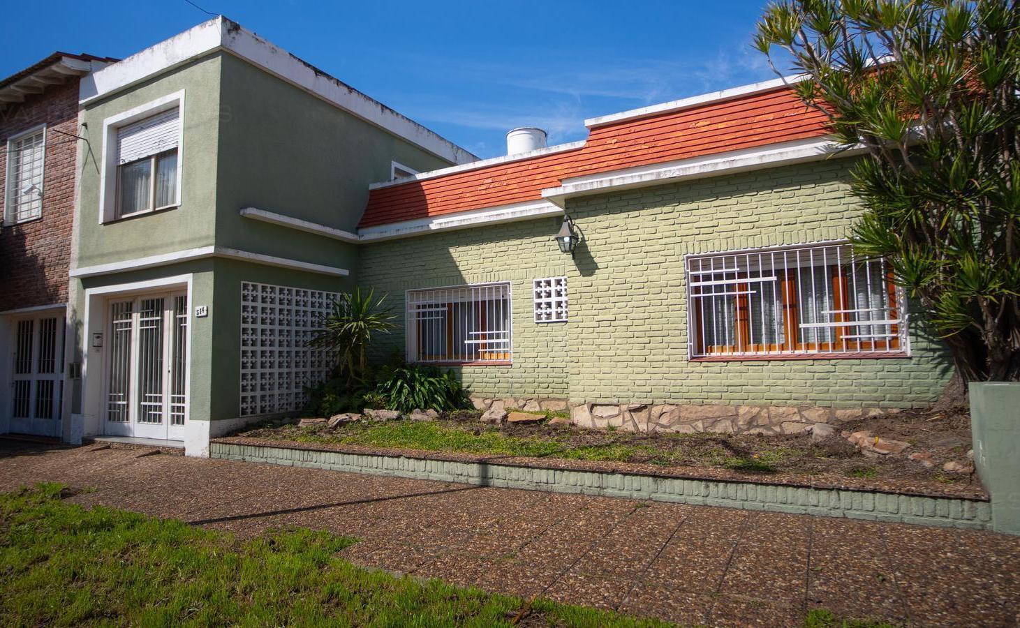 Foto de Venta casa 5 ambientes con jardín, garaje y segunda vivienda, imagen 5