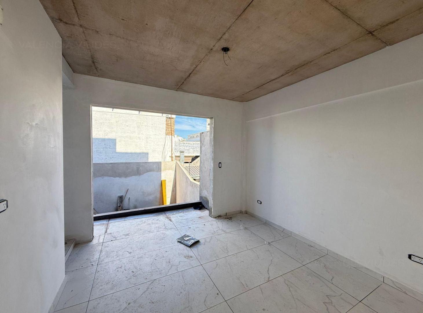 Foto de Venta departamento semipiso 2 ambientes en pozo (1°A y B) – Ramos Mejía, imagen 2