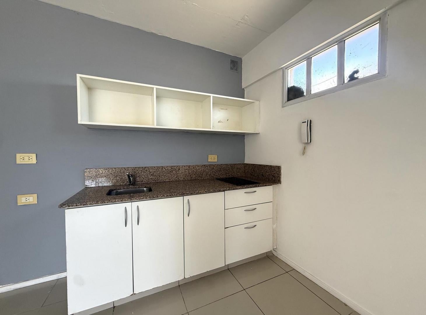 Foto de Venta departamento monoambiente dividido en Haedo., imagen 3
