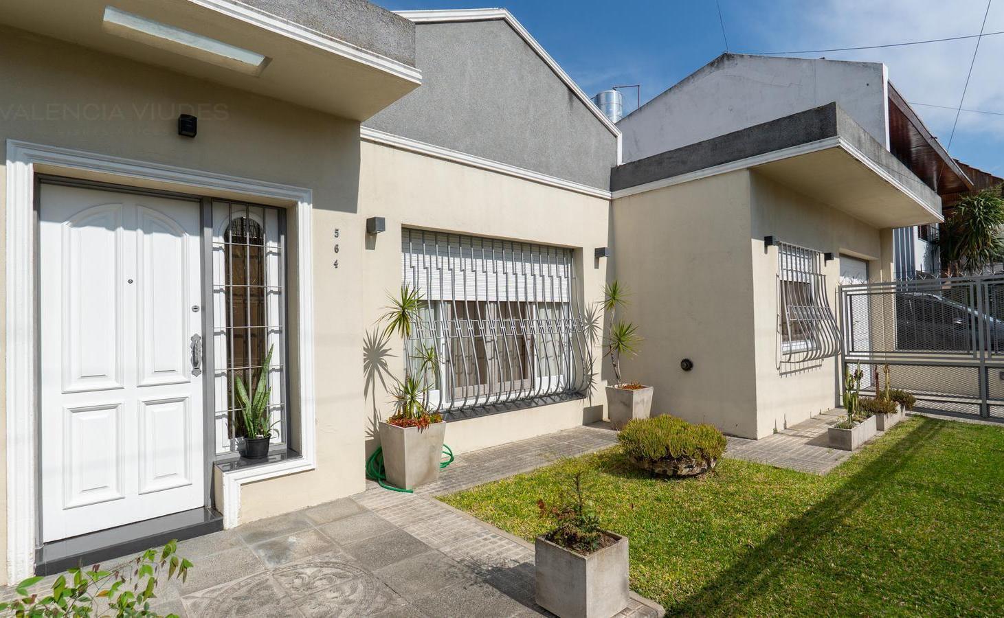 Foto de Venta Casa 5 Ambiente con Jardín, Garaje y Pileta en Ramos Mejía, imagen 5