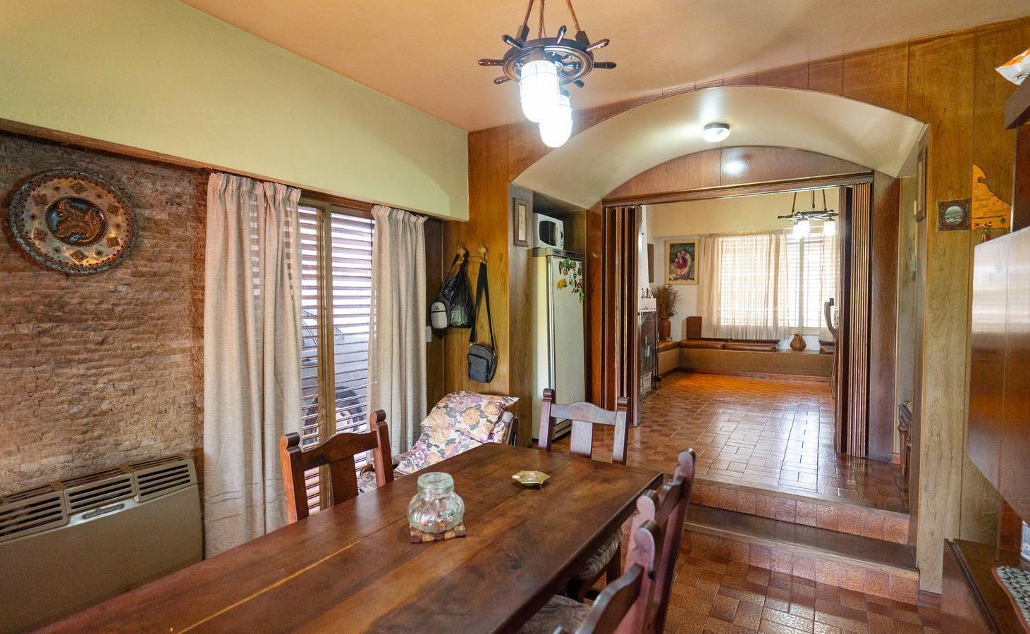 Foto de Venta Casa 4 ambientes con jardín, parrilla y pileta en Moron., imagen 5