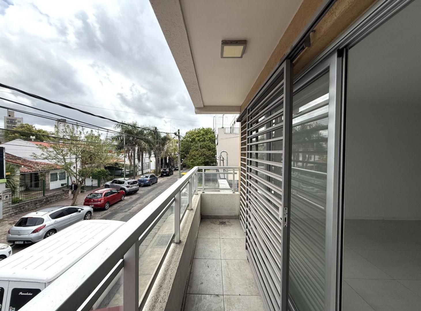 Foto de Alquiler oficina con balcón en Haedo., imagen 5