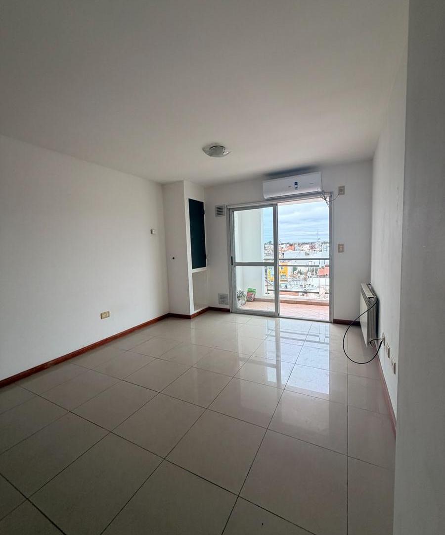 Foto de Departamento en CapitalTUCUMAN 71 | DEPTO 1 DORMITORIO + BALCON |, imagen 4