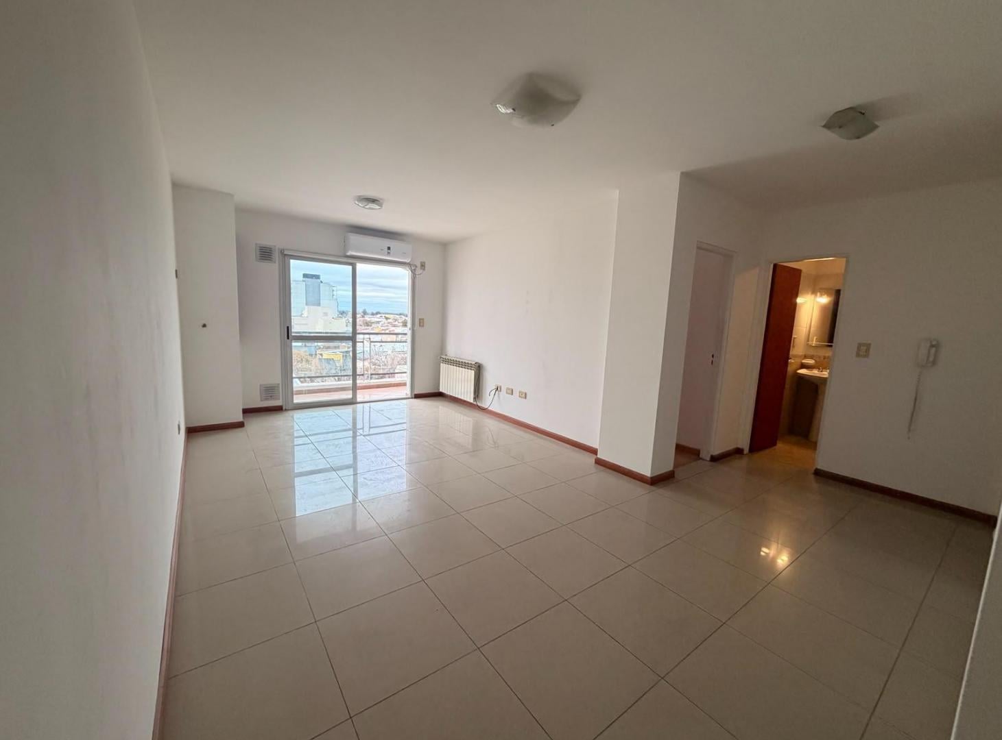 Foto de Departamento en CapitalTUCUMAN 71 | DEPTO 1 DORMITORIO + BALCON |, imagen 1